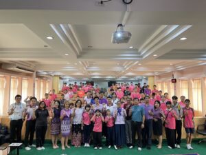 วันที่ 14 กุมภาพันธ์ 67 คณะกรรมการฝ่ายบริหาร ครู บุคลากร และนักเรียน เข้าร่วมกิจกรรมปลูกฝังความจงรักภักดี ต่อสถาบันหลักของประเทศไทย