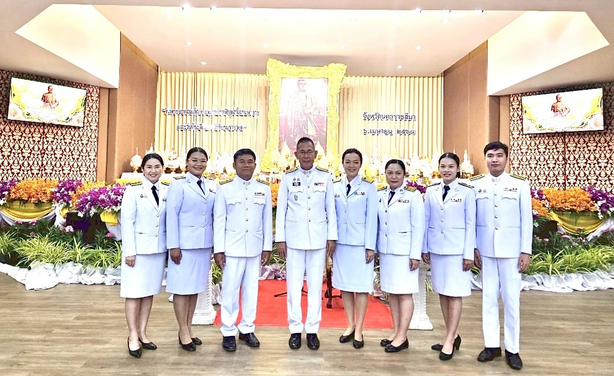 วันที่ 6 เมษายน 2568 นายสุพัฒน์ ศรีแก้ว รองผู้อำนวยการโรงเรียน  เข้าร่วมงานถวายราชสักการะเนื่องใน “วันพระบาทสมเด็จพระพุทธยอดฟ้าจุฬาโลกมหาราช และวันที่ระลึกมหาจักรีบรมราชวงศ์”